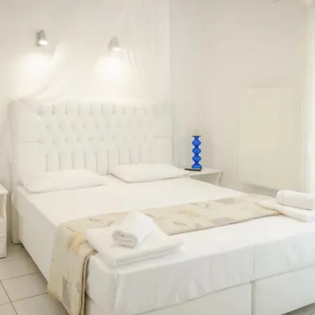 Apostolidis מלון דירות